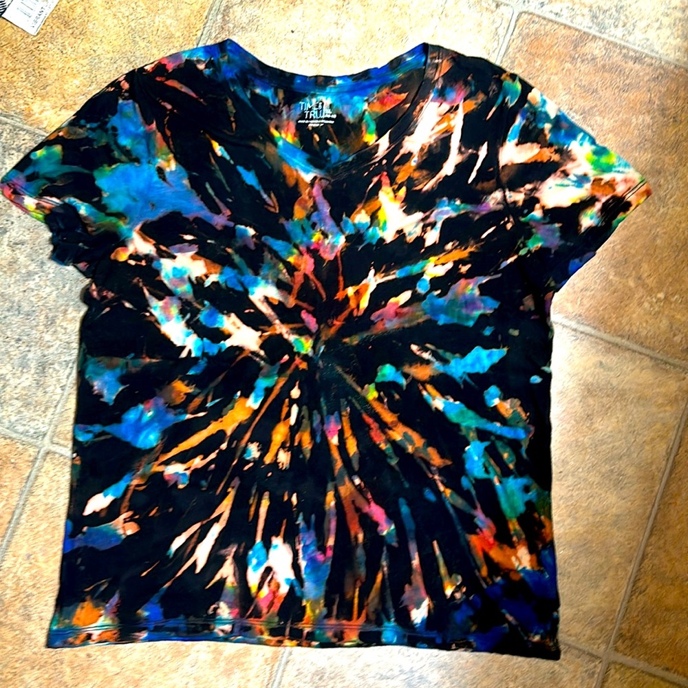 NWT** XL Time & Tru Reverse tie dye